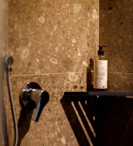 Piella House * بولونيا